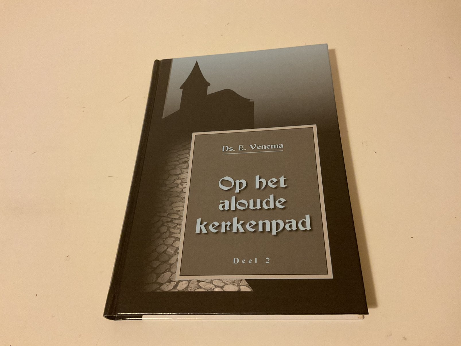 Ds. E. Venema, Op het aloude kerkenpad deel 2, Boeken, Ophalen of Verzenden, Zo goed als nieuw
