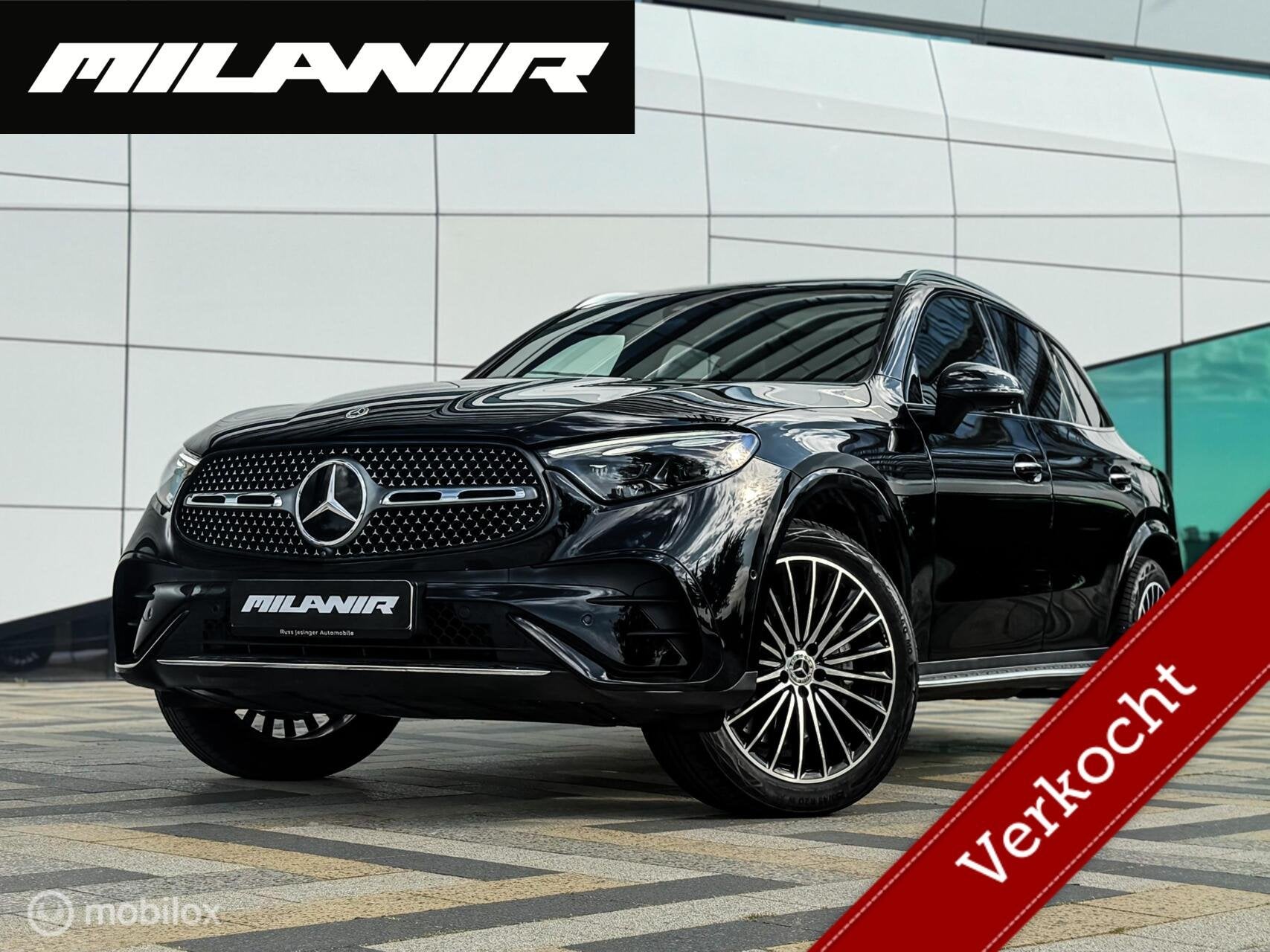 Mercedes GLC-klasse 300e 4MATIC AMG Line |Pano|Luchtv.|HUD|B, Auto's, Automaat, Gebruikt, Zwart, 2255 kg