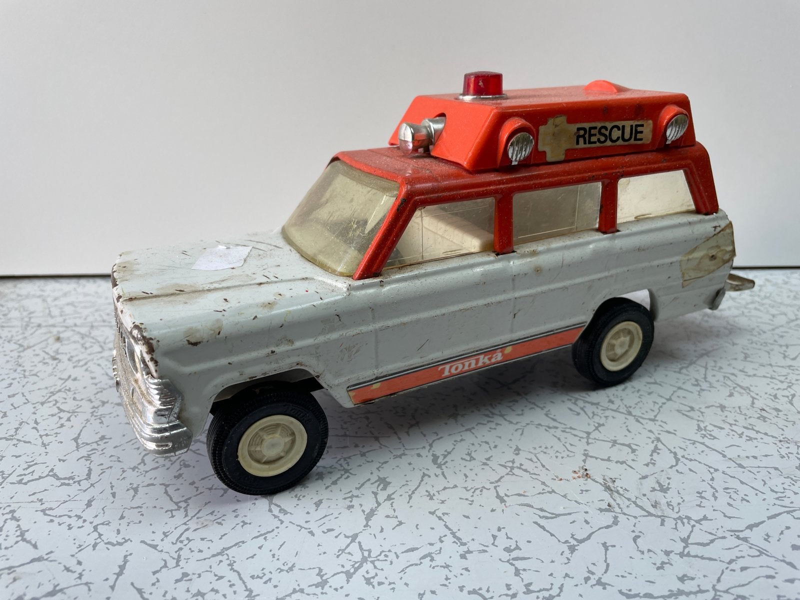 Vintage Tonka Jeep Rescue Ambulance Speelgoedauto, Ophalen of Verzenden, Gebruikt