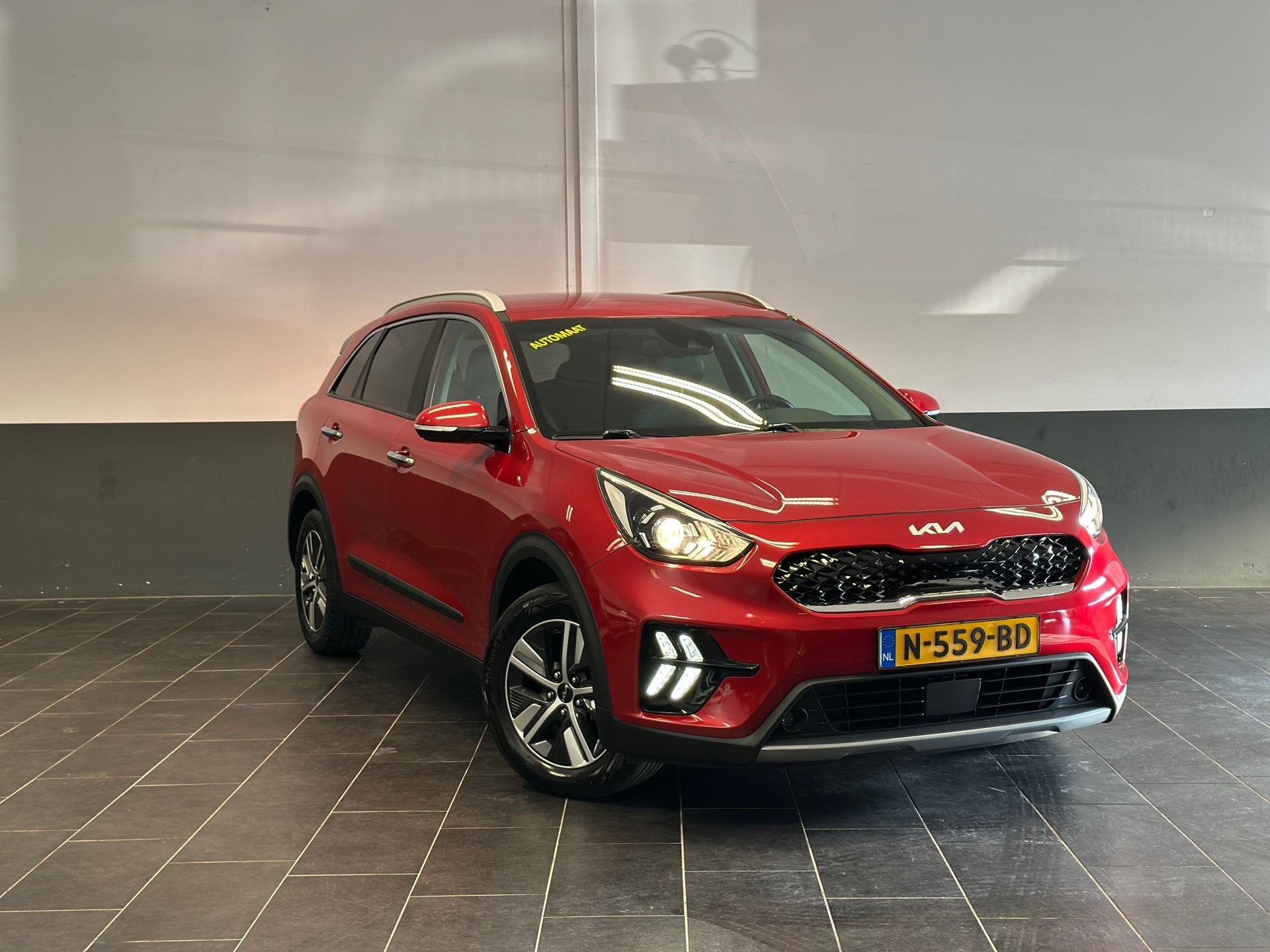 Kia Niro 1.6 GDi Hybrid DynamicLine , 9-2021 , 69842 km NAP, Auto's, Gebruikt, Leder en Stof, Origineel Nederlands, 1390 kg