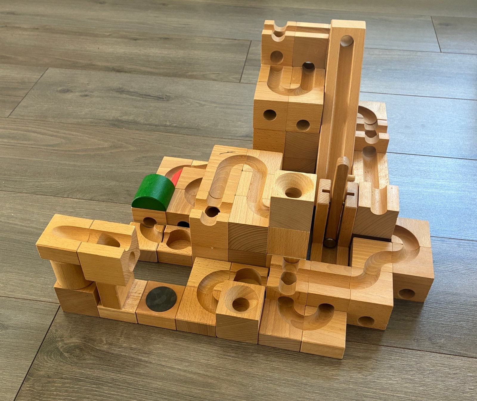 CUBORO Knikkerbaan – Premium set van Zwitsers Beukenhout, Kinderen en Baby's, Ophalen, Gebruikt, Overige typen