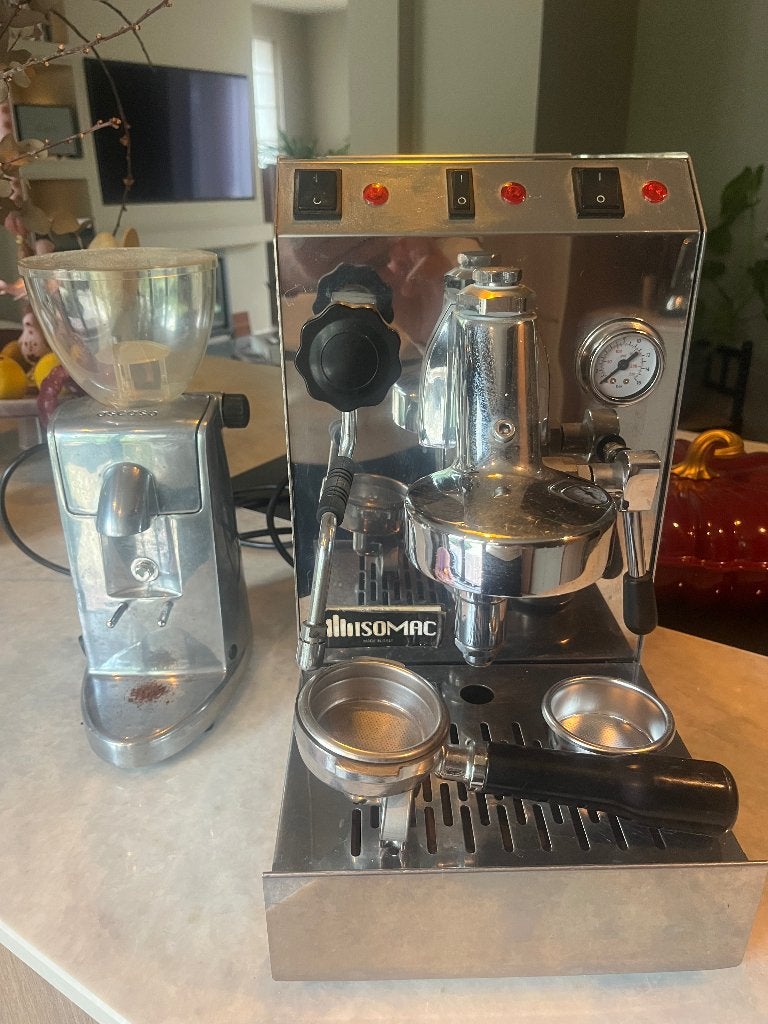 Isomac Espressoapparaat met Koffiemolen, Gebruikt, Espresso apparaat, Koffiebonen, 2 tot 4 kopjes