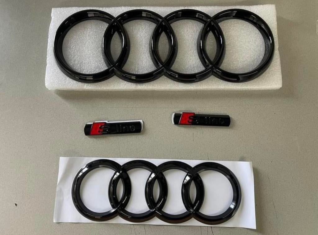 AUDI LOGO GLANSZWART VOOR EN ACHTER SPATBORD S-LINE, Auto diversen, Tuning en Styling, Ophalen of Verzenden