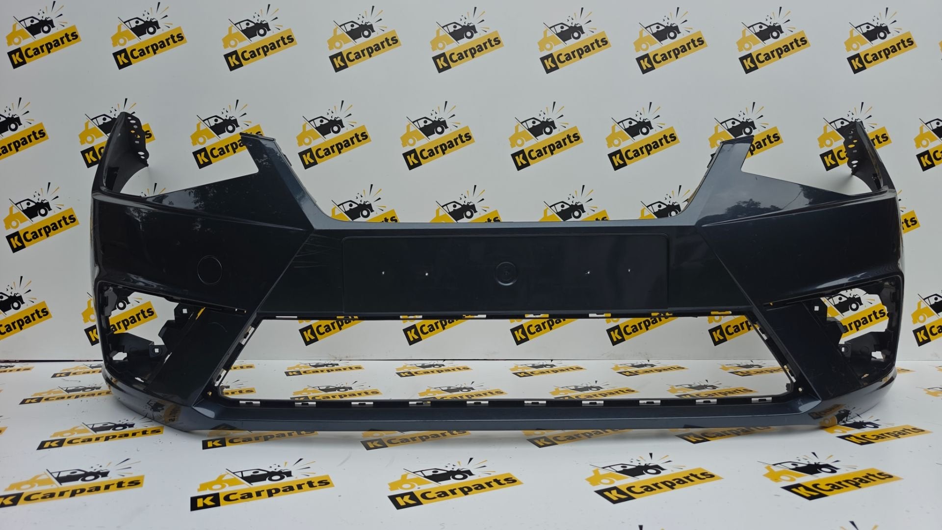 Voorbumper seat ibiza 5 V 6F Origineel bumper 6F0807221D, Auto-onderdelen, Gebruikt, Voor, Autovia A-2, Km 585 585
08760  Martorell, ES
