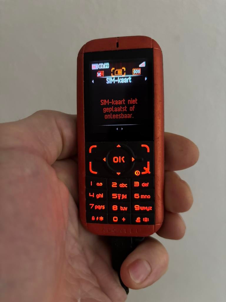 Alcatel mobiele telefoon met oplader, Ophalen of Verzenden, Gebruikt