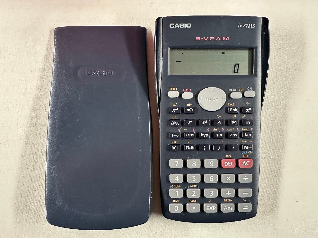 Casio Rekenmachine fx-82MS - compleet en werkend, Gebruikt, Onbekend, Onbekend, Casio