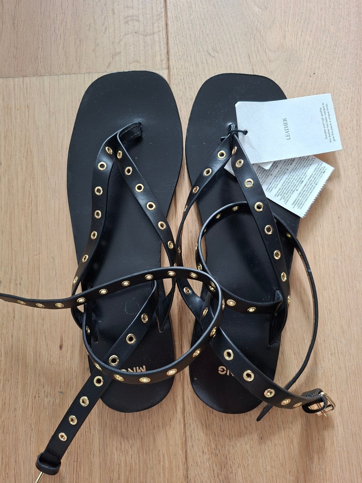 Nieuwe MANGO zwarte leren sandalen 38, Kleding | Dames, Zwart, MNG, Nieuw, Sandalen of Muiltjes