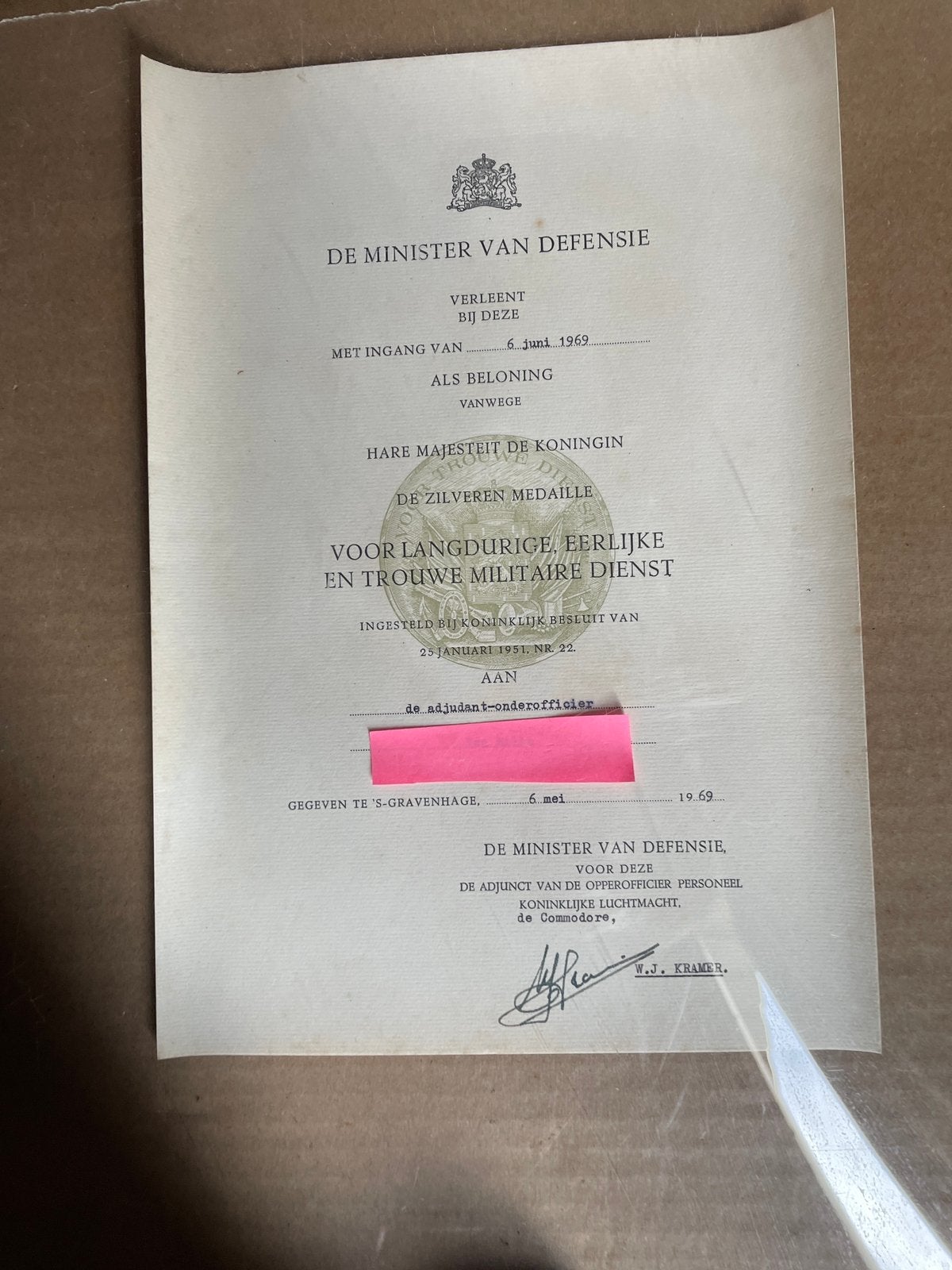 OUD AUTHENTIEK DOCUMENT VAN DE KONINKLIJKE LUCHTMACHT, Verzamelen, Ophalen, Luchtmacht, Nederland