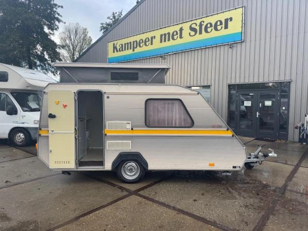 Verkocht Kip Kompakt 37 EK met voortent en luifel., Niet ingevuld, Overige typen, Standaardzit, Kip