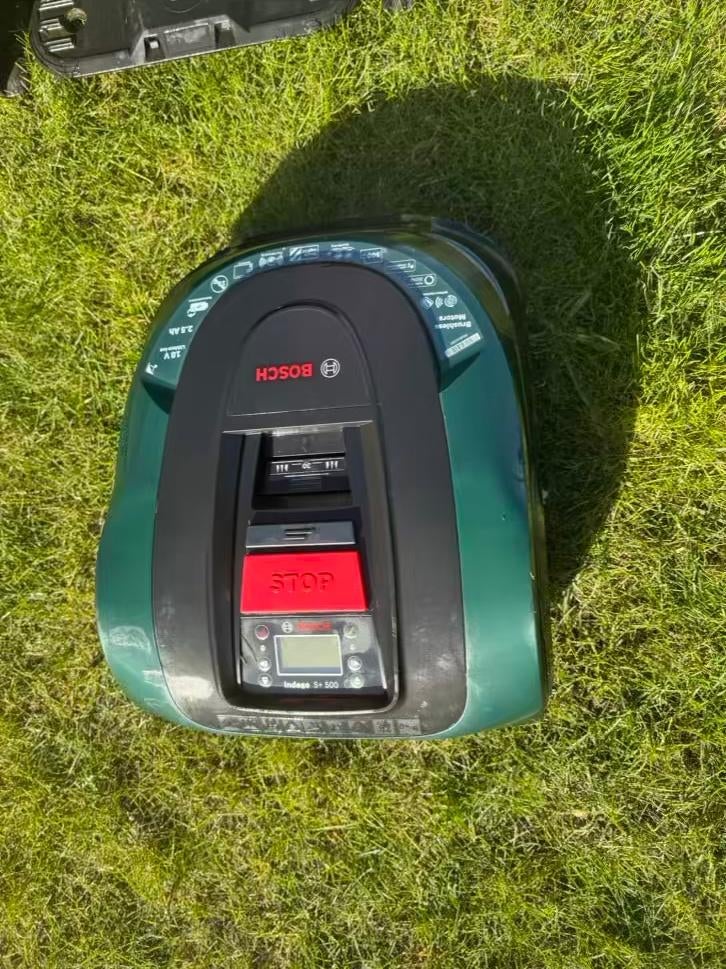 Bosch indigo Robotmaaier, Gebruikt, Bestuurbaar via app, Ophalen of Verzenden, Minder dan 20 cm