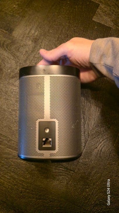 Foto 3 van Sonos Play 1 - Goed werkend, met optische imperfecties