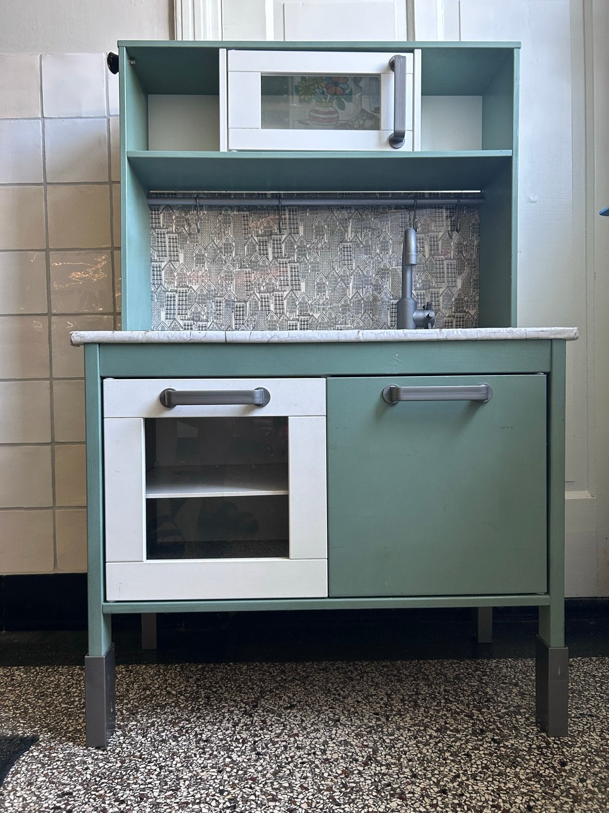 Grote IKEA speelkeuken met accessoires en speelgoedeten, Ophalen, Gebruikt, Hout, Speelkeuken