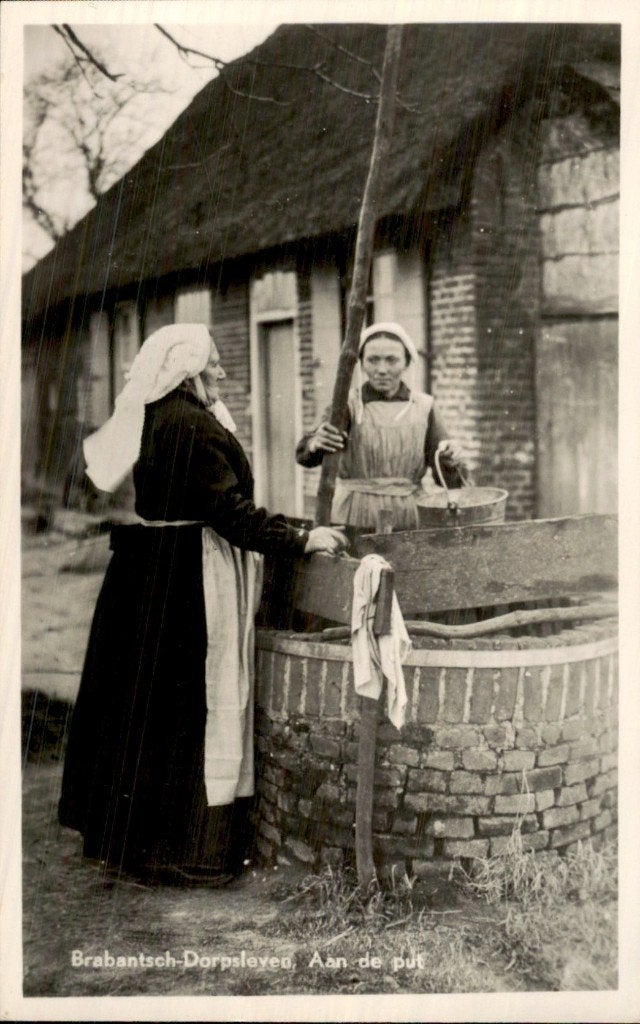 Put - Aan de put, Ophalen of Verzenden, 1920 tot 1940, Ongelopen, Noord-Brabant