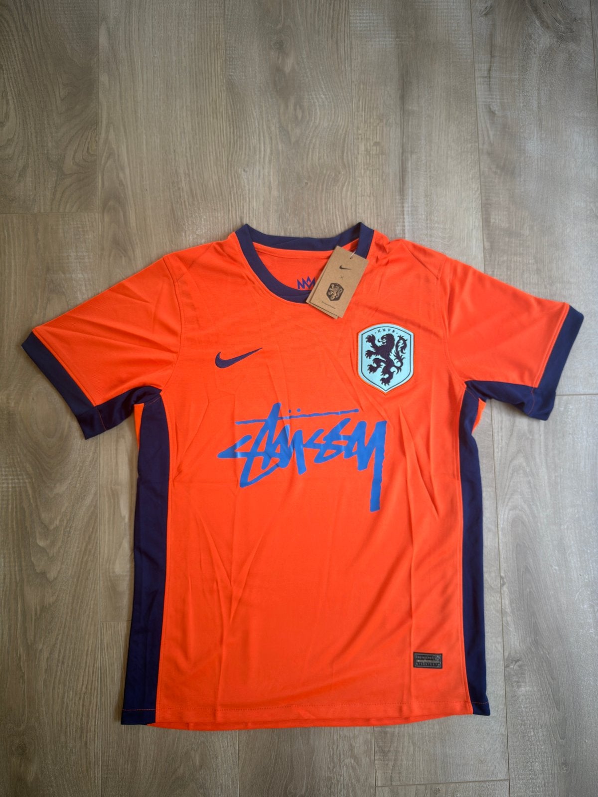 Nike x Stüssy Nederlands elftal Voetbalshirt, Maat 52/54 (L), Nieuw, Oranje, Ophalen of Verzenden