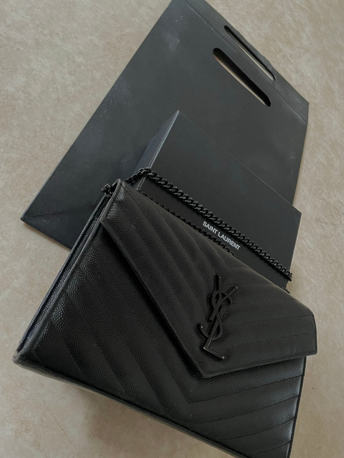 Yves Saint Laurant Cassandra bag wallet on chain, Ophalen, Zo goed als nieuw, Zwart, Schoudertasje
