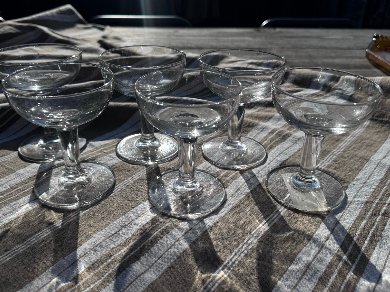 Set van 6 vintage Franse champagnecoupes van oud glas, Ophalen of Verzenden