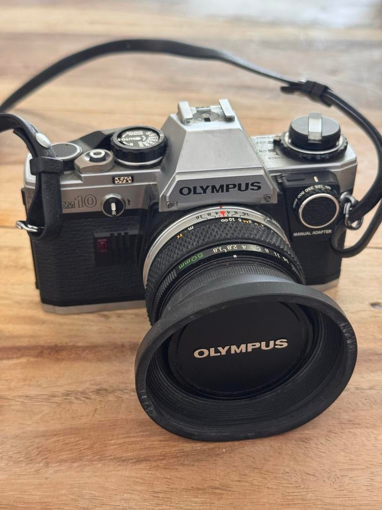 Analoge Olympus OM10 + 2 lenzen, teleconverter, Ophalen, Gebruikt, Spiegelreflex, Olympus