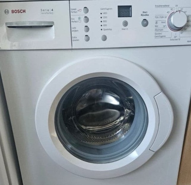 Bosch Serie 4 Wasmachine - Goede staat, Witgoed en Apparatuur, Wasmachines, Ophalen, Gebruikt, 85 tot 90 cm, 1200 tot 1600 toeren
