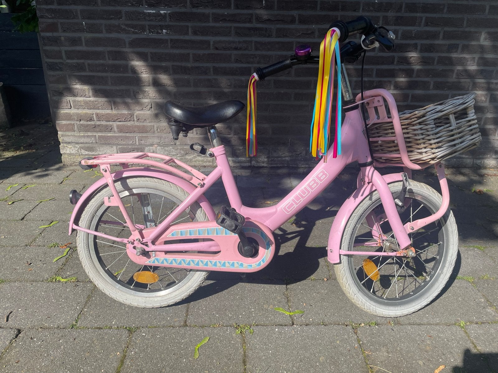 Roze Kinderfiets 16 inch met Mandje, Fietsen en Brommers, Fietsen | Kinderfietsjes, Ophalen, Terugtraprem, Zijwieltjes, 16 tot 20 inch