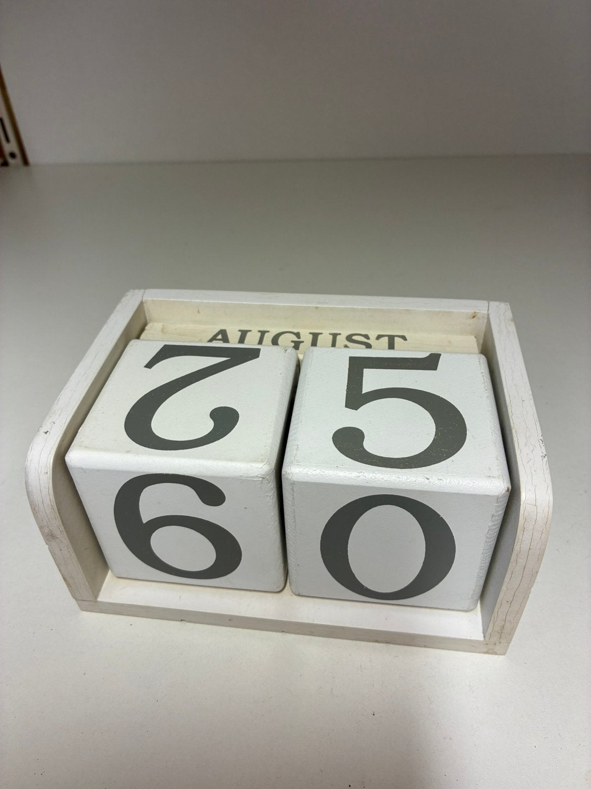 Witte Houten Blok Kalender Groot Model, Ophalen of Verzenden, Maandkalender, Zo goed als nieuw