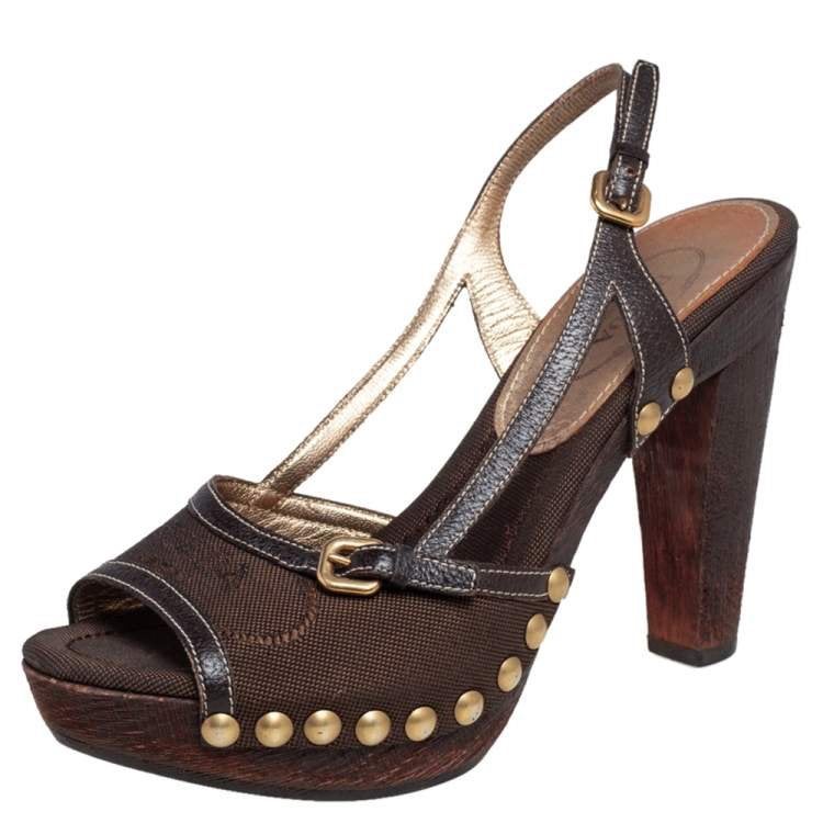 Prada? Maat 39, Kleding | Dames, Bruin, Verzenden, Schoenen met hoge hakken, Gedragen