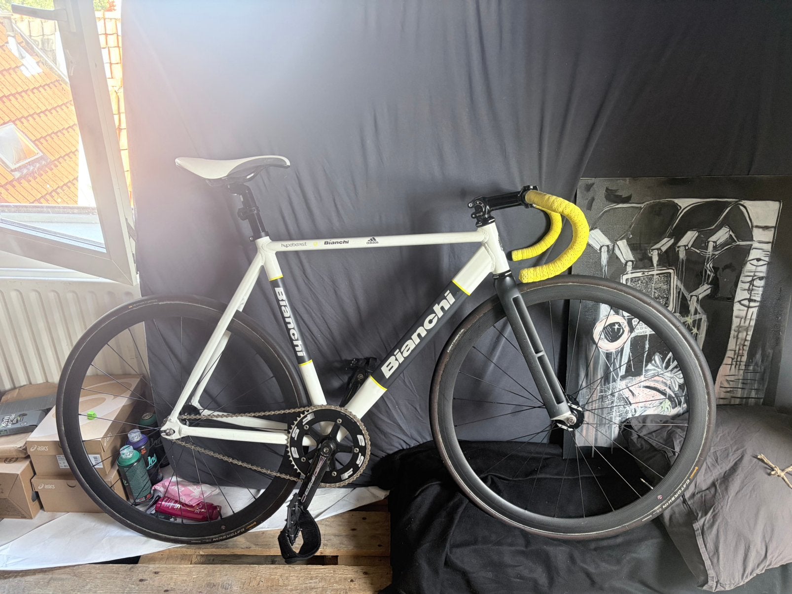 Bianchi Pista x Hypebeast x adidas 2009 - collectors fixie, Fietsen en Brommers, Fietsen | Racefietsen, Zo goed als nieuw, Overige merken