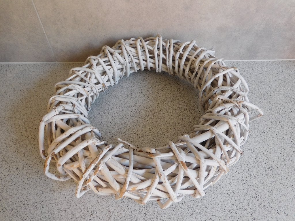 Witte Wilgentakken Krans - 28 cm, Huis en Inrichting, Gebruikt, Krans, Ophalen of Verzenden, 28 cm