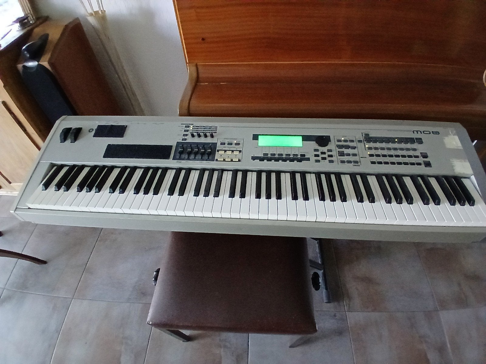 Yamaha MO8 Music Production Synthesizer met 88 toetsen, Ophalen, Gebruikt, 88 toetsen, Yamaha
