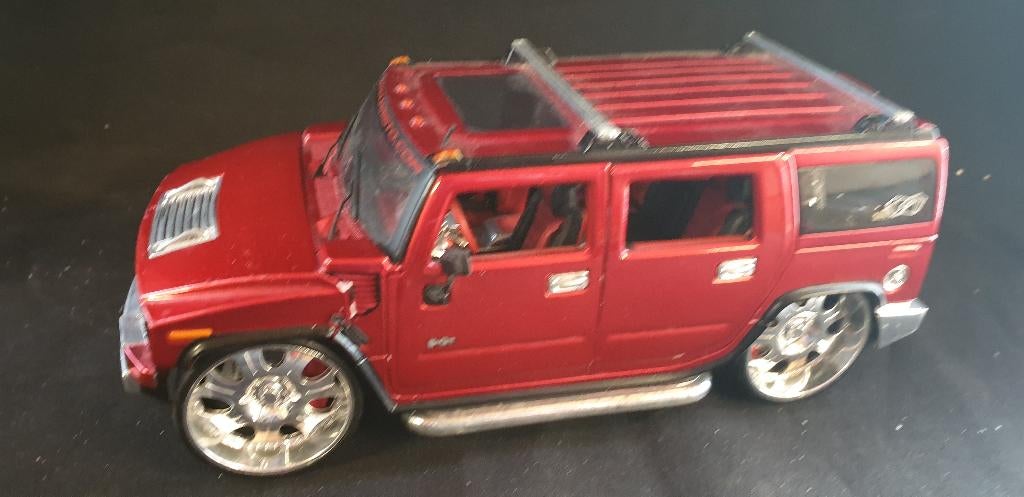 hummer candy red players maisto  1 deur zit los   1:18, Hobby en Vrije tijd, Modelauto's | 1:18, Ophalen, Gebruikt, Auto, Maisto