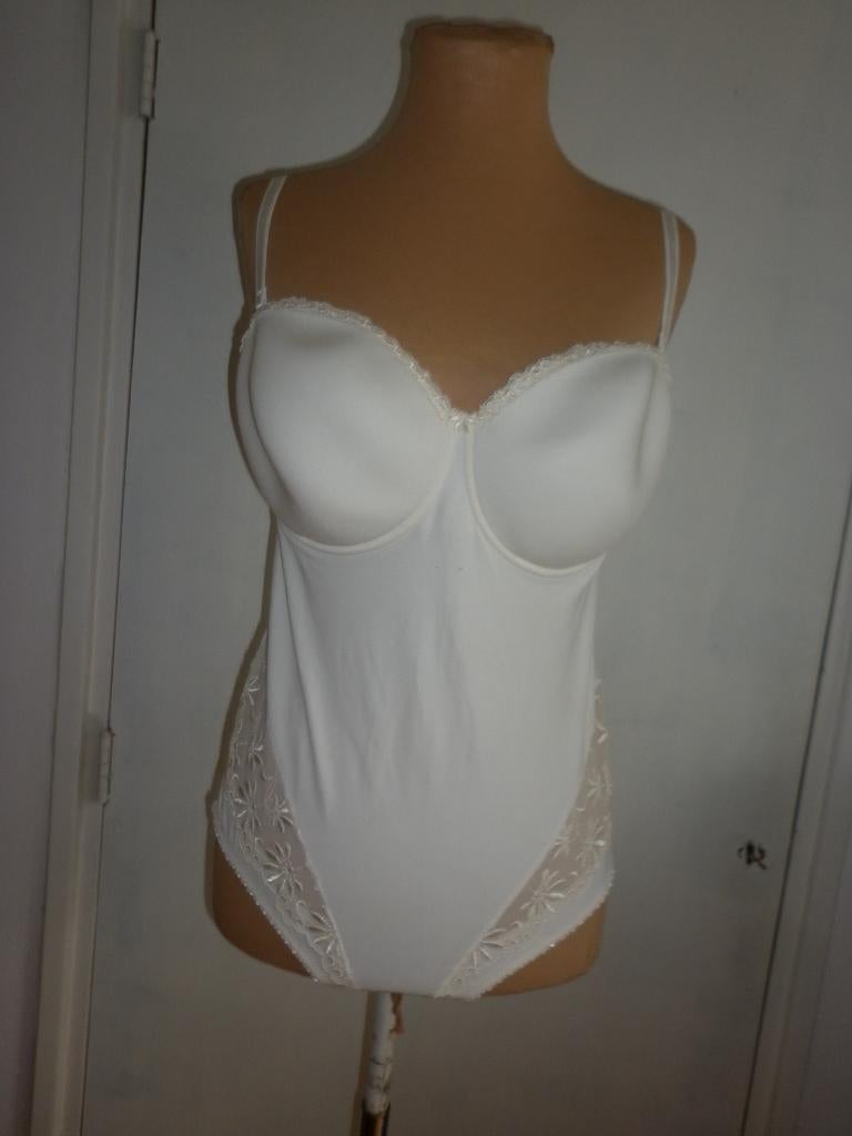 Felina body maat  90D , Verzenden, Wit, Body of Korset