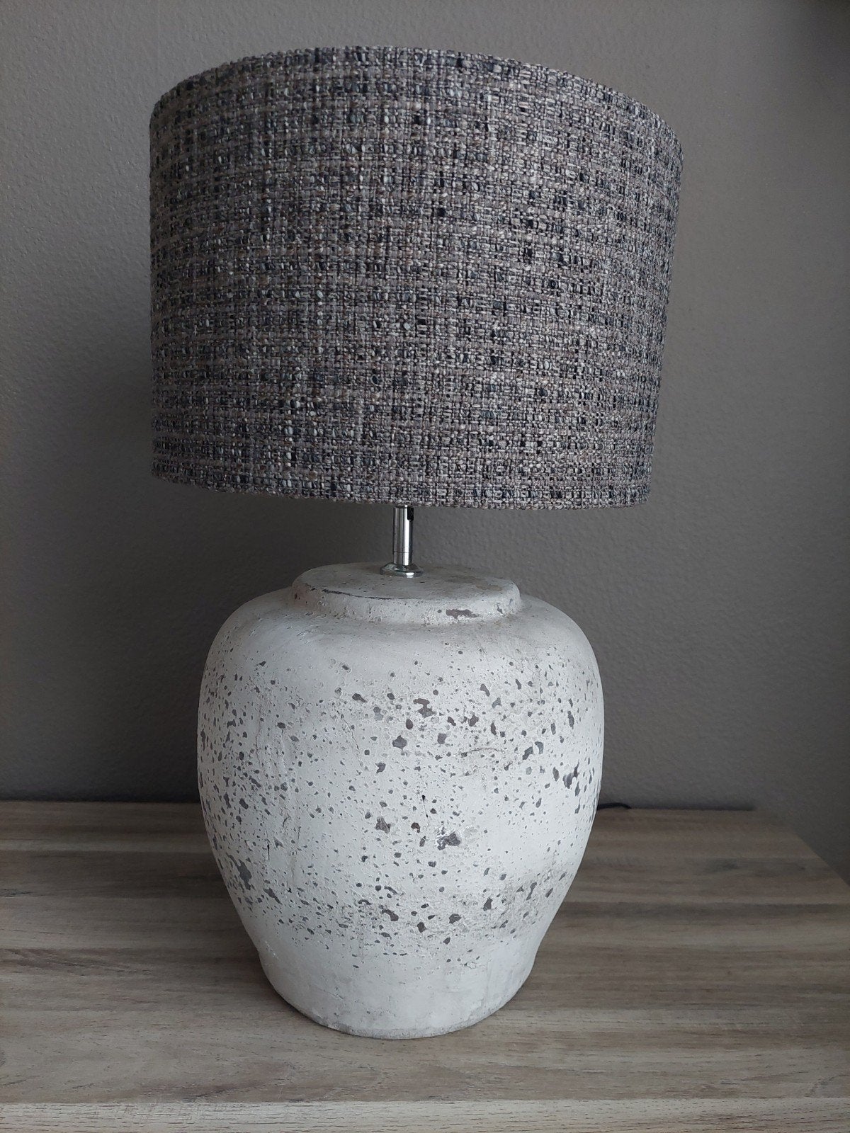 LAMPENKAP EN STENENPOOT, Tafellamp, Meerkleurig, 35 cm, Rond