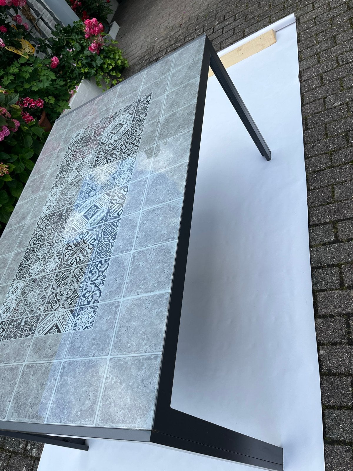 Tuin-/balkontafel met tegels, grijs, rechthoekig, Ophalen, Gebruikt, Rechthoekig, Metaal