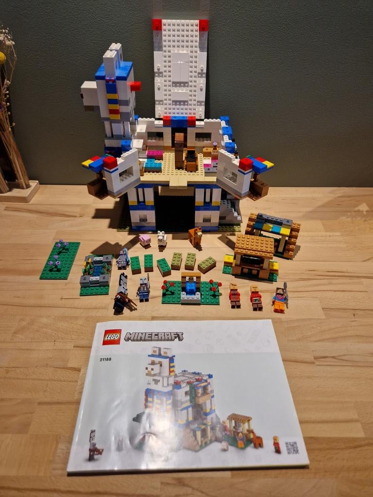Lego Minecraft 21188 - Het Lama Dorp (100% compleet), Ophalen of Verzenden, Zo goed als nieuw, Complete set, Lego