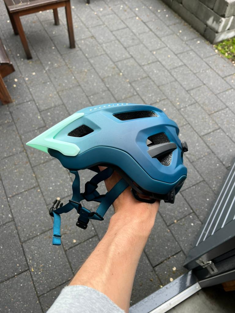 Rockrider mountainbike helm, Fietsen en Brommers, Fietsaccessoires | Fietshelmen, Ophalen, Zo goed als nieuw, Overige maten
