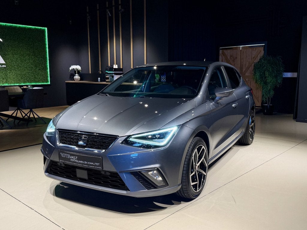 SEAT Ibiza 1.0 TSI Style Navi|ACC|Camera|Keyless Grijs, Stof, Gebruikt, Huisgarantie, Met garantie (alle)