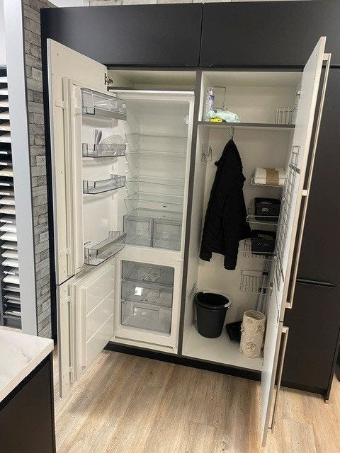 showroomkeuken mat zwart greeploos, kastenwand, nieuwstaat, Huis en Inrichting, Keuken | Complete keukens, Ophalen, Overige materialen