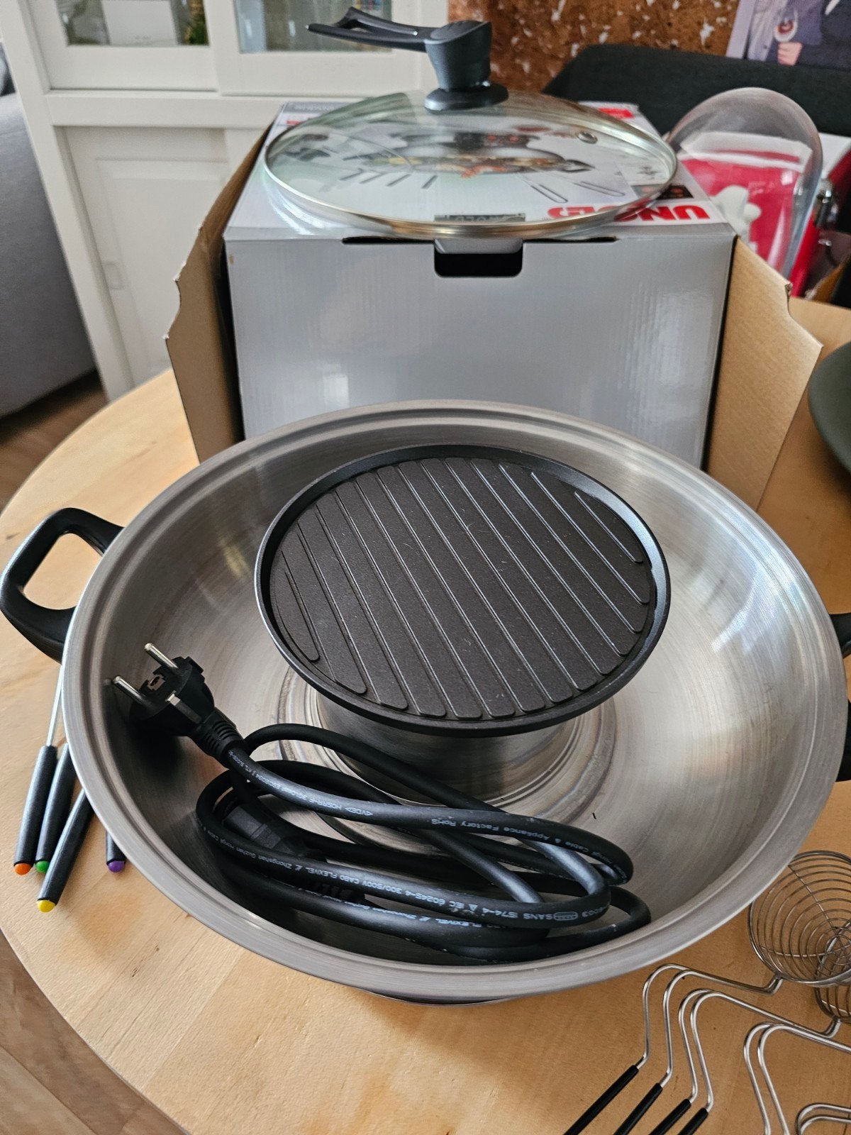 Unold Asia Fondue & Grillset - Elektrisch, Nieuw in doos, Witgoed en Apparatuur, Fonduesets, Ophalen of Verzenden, Nieuw, Elektrisch