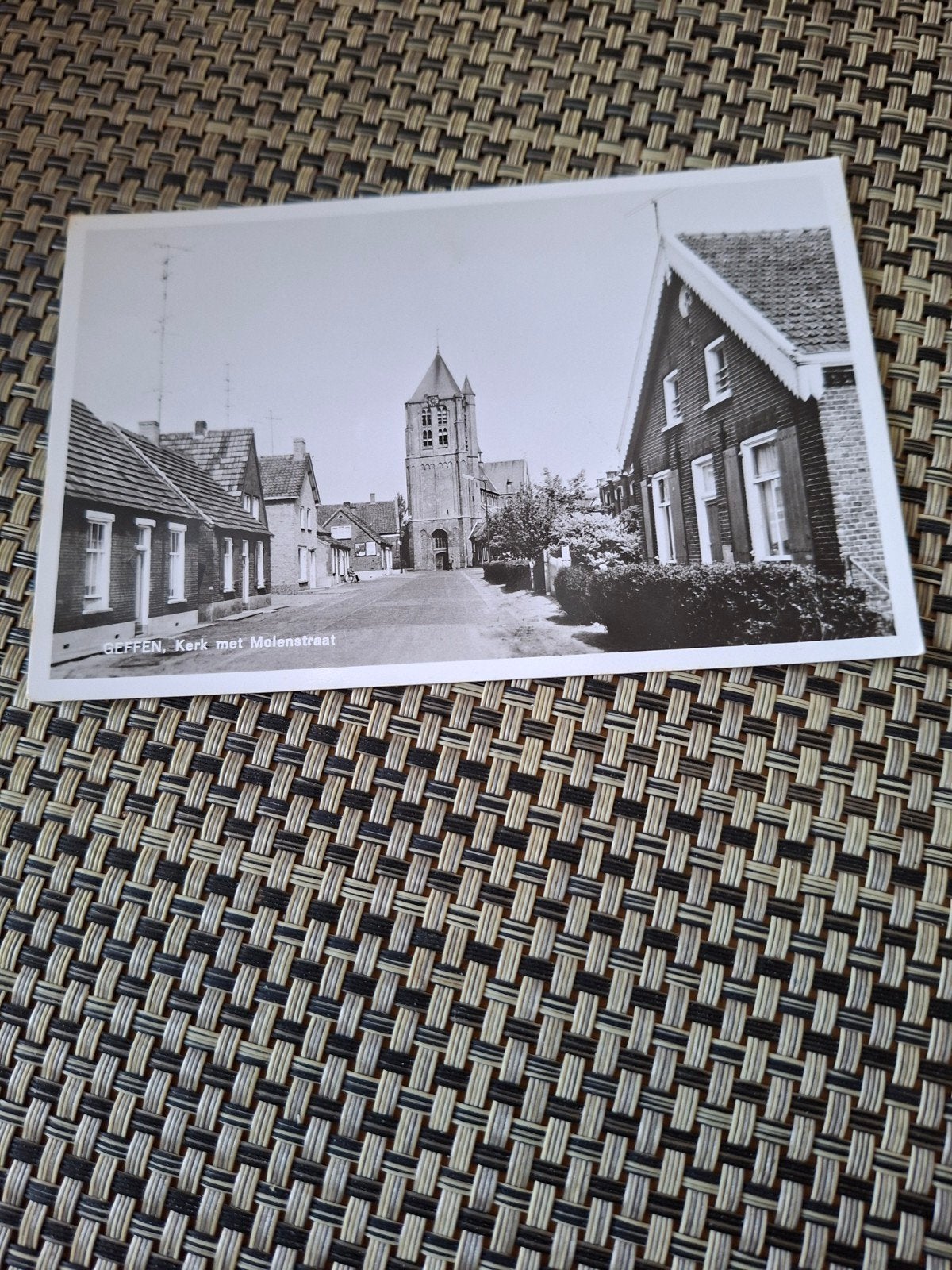 Geffen: Kerk met Molenstraat, Ophalen of Verzenden, 1940 tot 1960, Ongelopen, Noord-Brabant