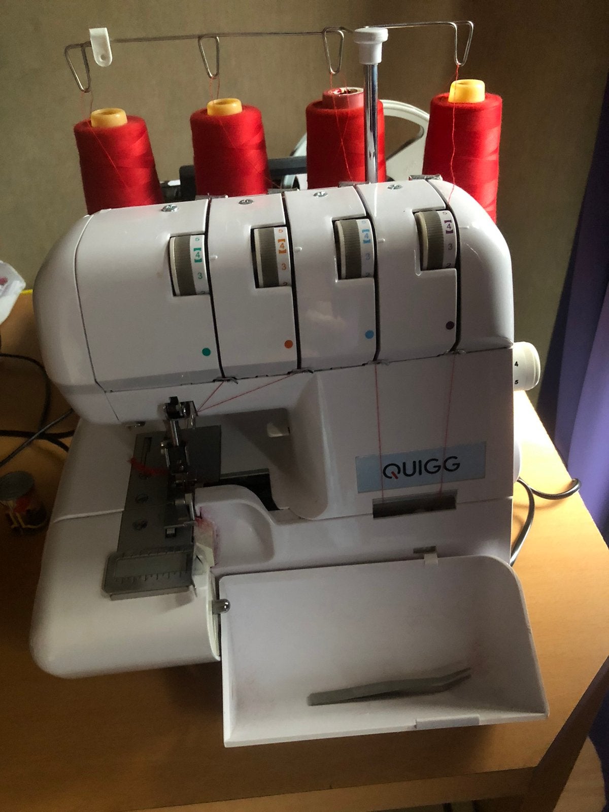 Te koop goede lockmachine, Ophalen, Gebruikt, Lockmachine