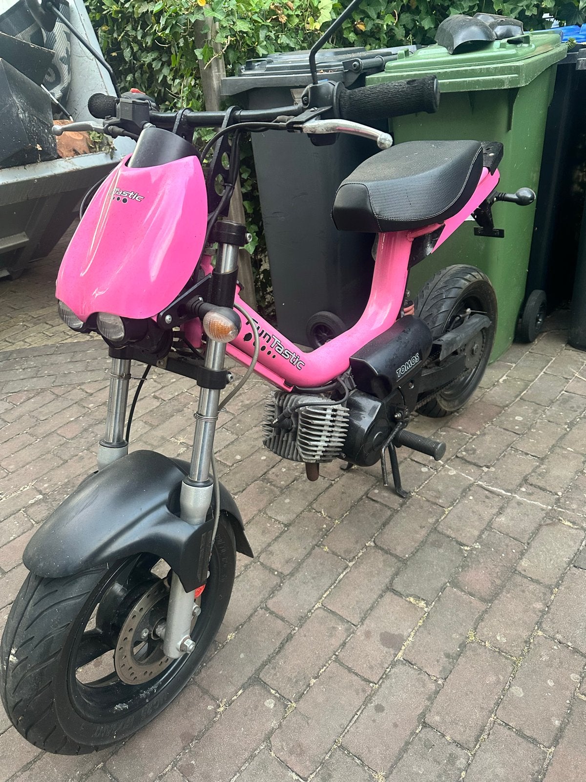 Tomos Funtastic snorfiets - Roze, Fietsen en Brommers, Ophalen, Gebruikt, Maximaal 25 km/u, Overige modellen