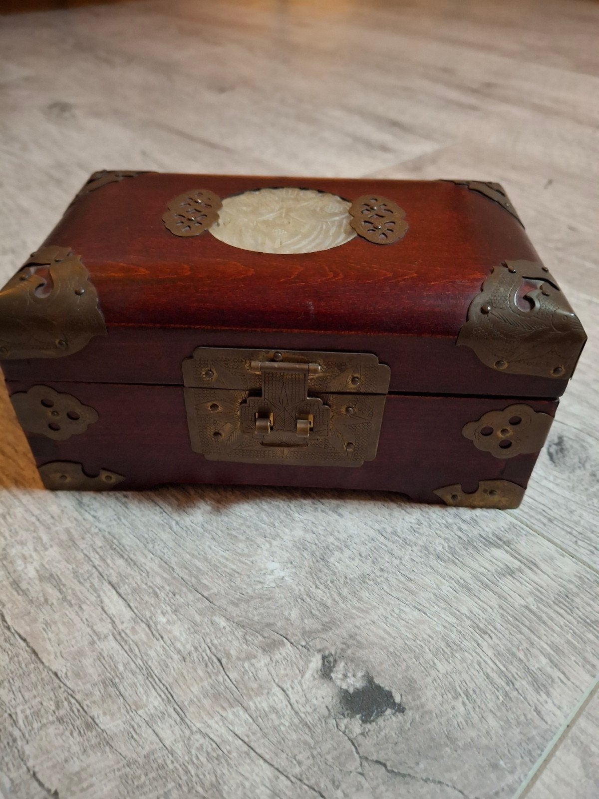 Antieke Chinese Juwelendoos met Jade Inleg, Ophalen of Verzenden