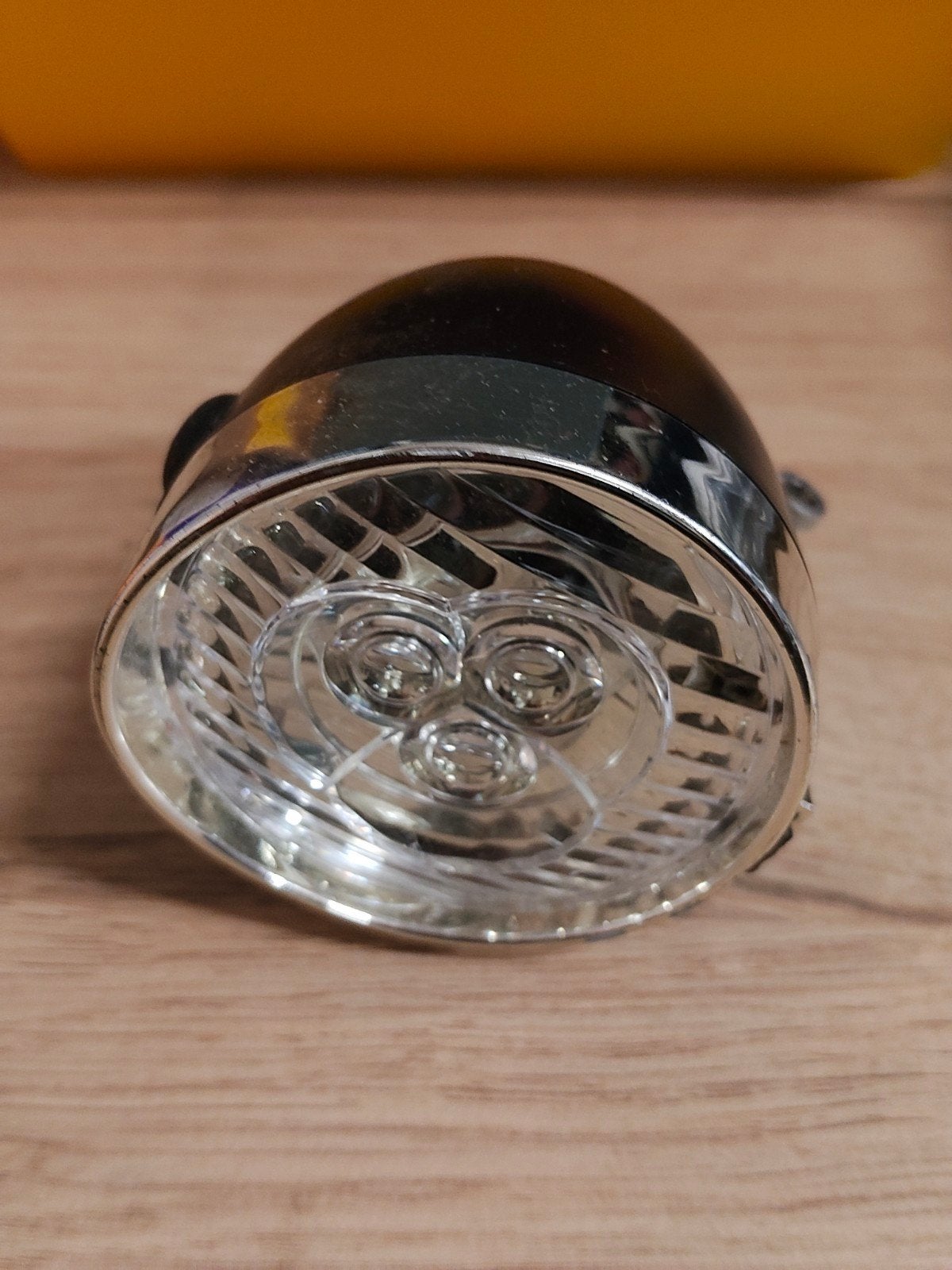Klassieke Fietsvoorlicht LED - Zwart / Chroom, Fietsen en Brommers, Gebruikt, Waterbestendig, Batterij, Voorlicht