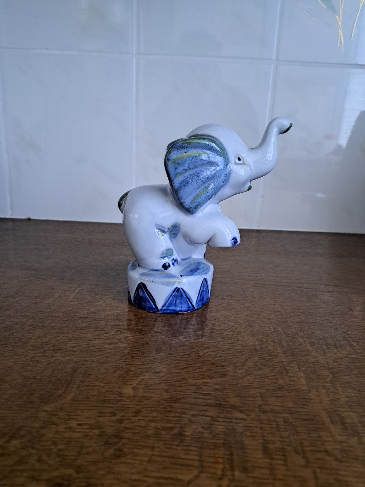 Leuke olifant spaarpot - Keramiek, Verzamelen, Spaarpotten, Gebruikt, Dier, Steen, Aardewerk of Keramiek, Ophalen of Verzenden