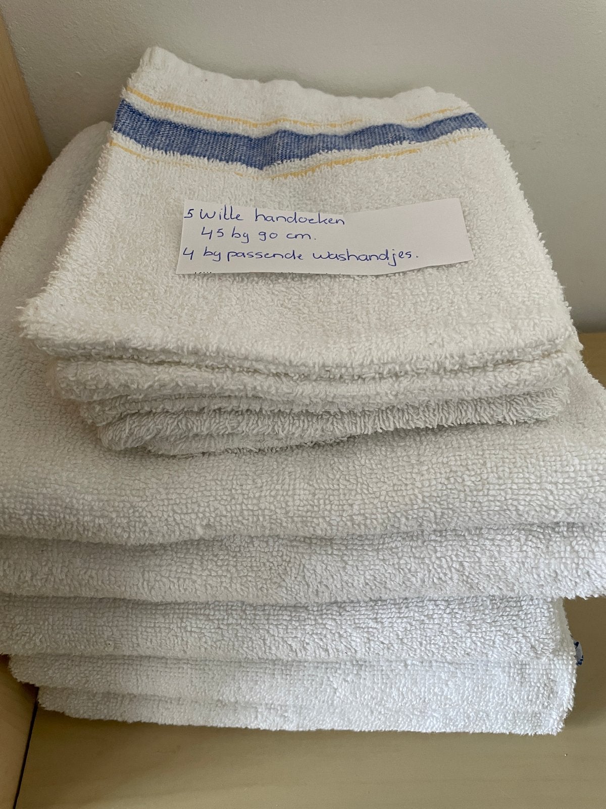 5 witte dikke handdoeken en 5 washandjes, Ophalen of Verzenden, Zo goed als nieuw, Wit, Handdoek