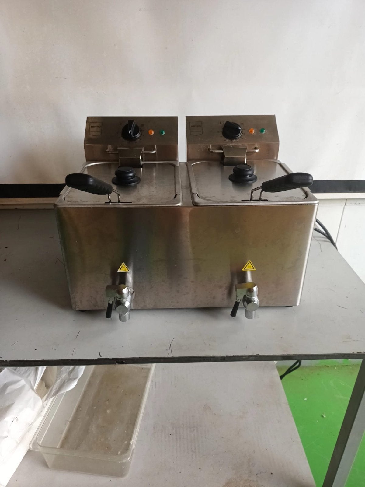 Metro Professional GDF3028 Duo-friteuse zgan horeca frituur, Witgoed en Apparatuur, 4 liter of meer, Ophalen of Verzenden, Gebruikt