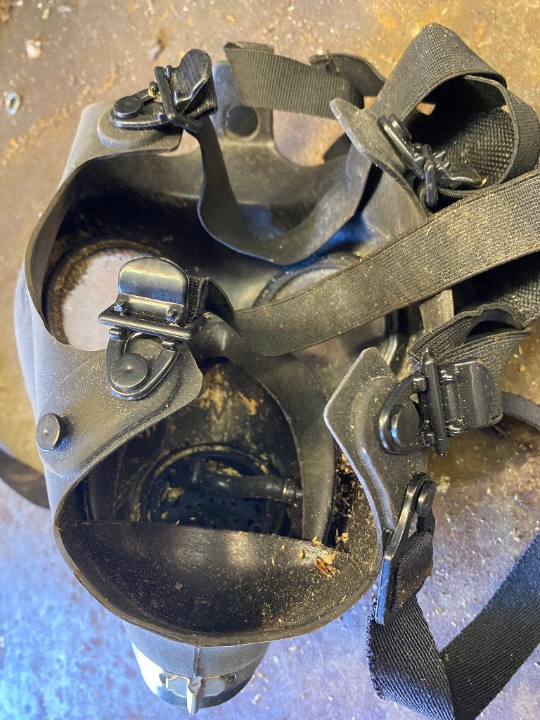 2 gasmaskers, Verzamelen, Ophalen of Verzenden, Landmacht, Nederland, Overige typen