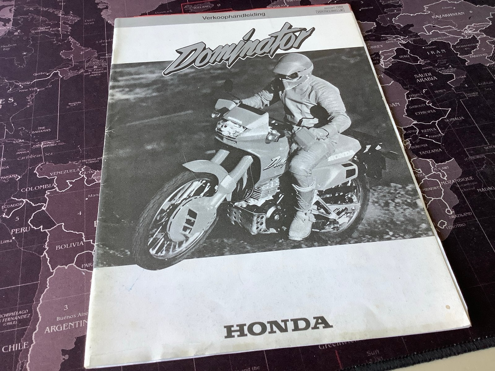 Honda Dominator Verkoophandleiding Januari 1988. Uniek, Motoren, Verzenden, Honda