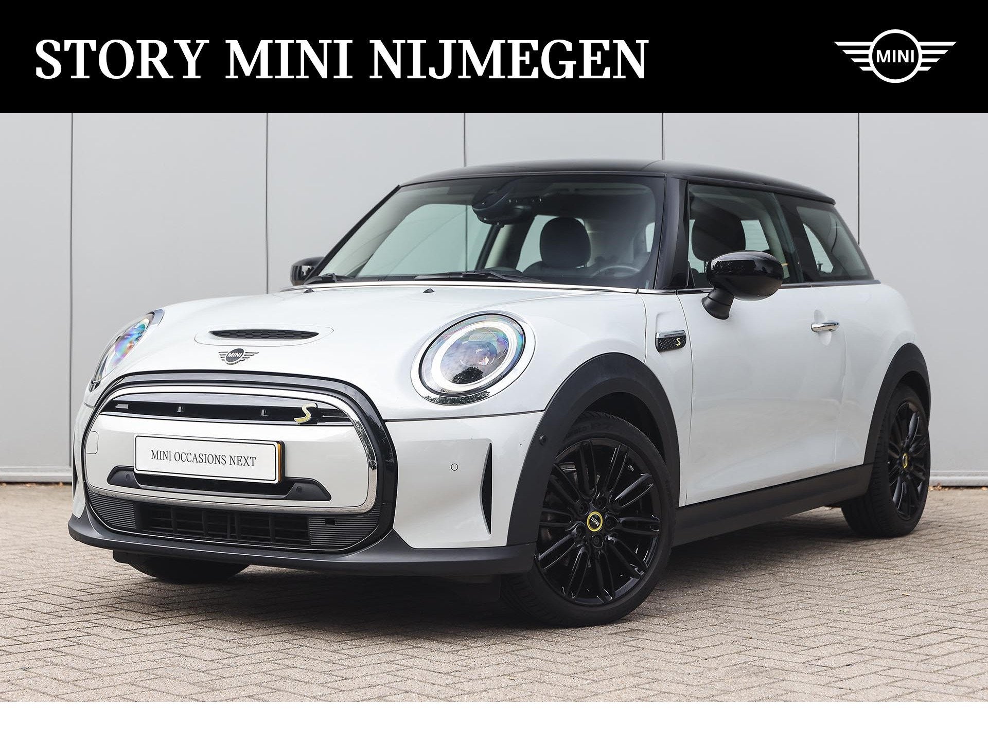 MINI Electric Classic / Achteruitrijcamera / Sportstoelen /