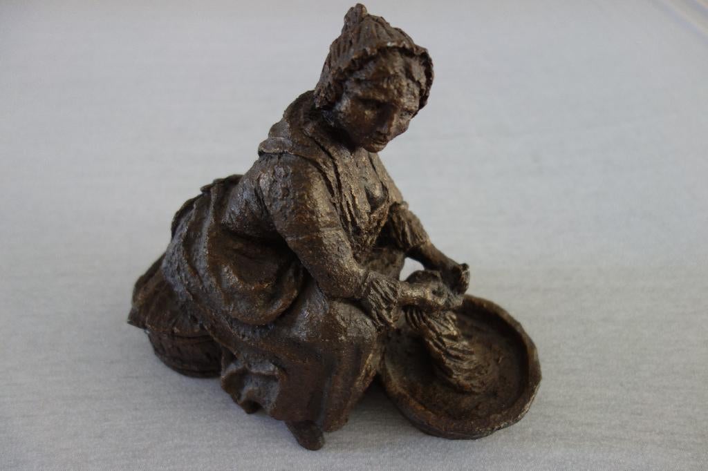 Kunst beeld wasvrouw Greet Grottendieck, Ophalen of Verzenden, Composieten, Beeld, Vrouw