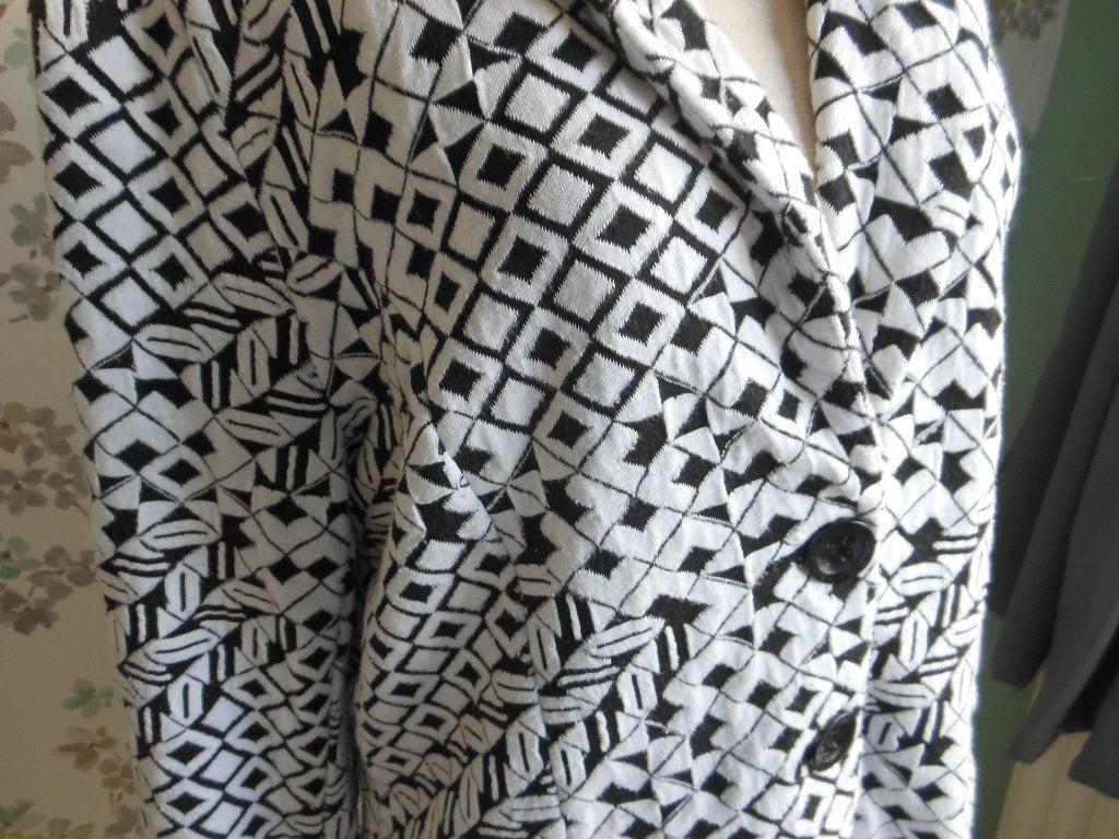 Mooi gevoerd vest/jas, Ophalen of Verzenden, Zo goed als nieuw, Maat 42/44 (L), Zwart